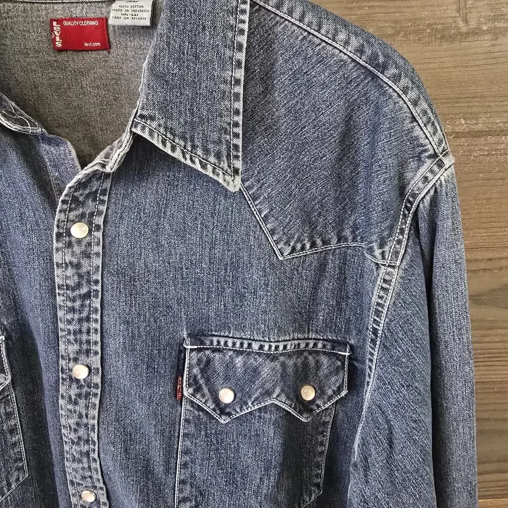 Vtg Levis Red Tab Denim Work Shirt Mens M Western Rodeo Workwear 90’s Cowboy Y2K